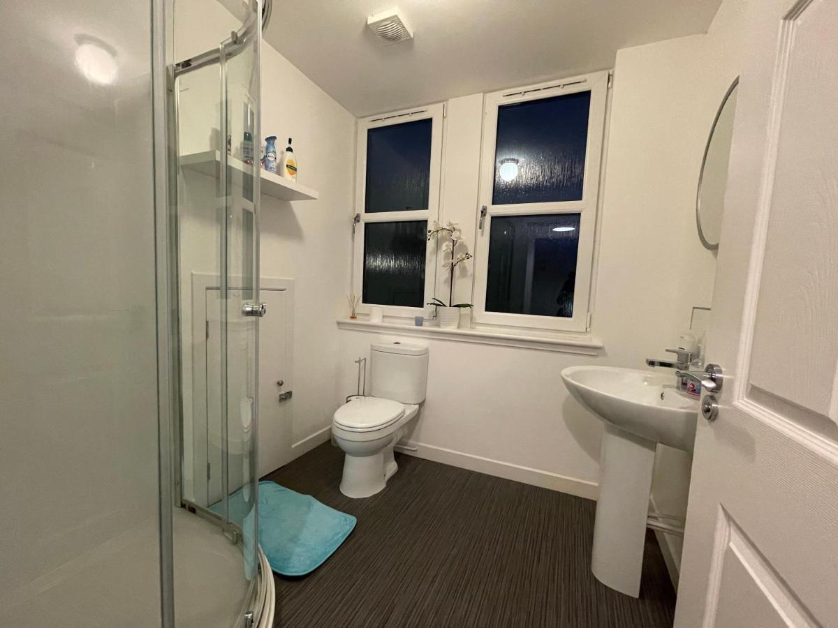 던펌린 Carvetii - Edward House D - 2 Dbl Bed 2Nd Floor Flat 아파트 외부 사진