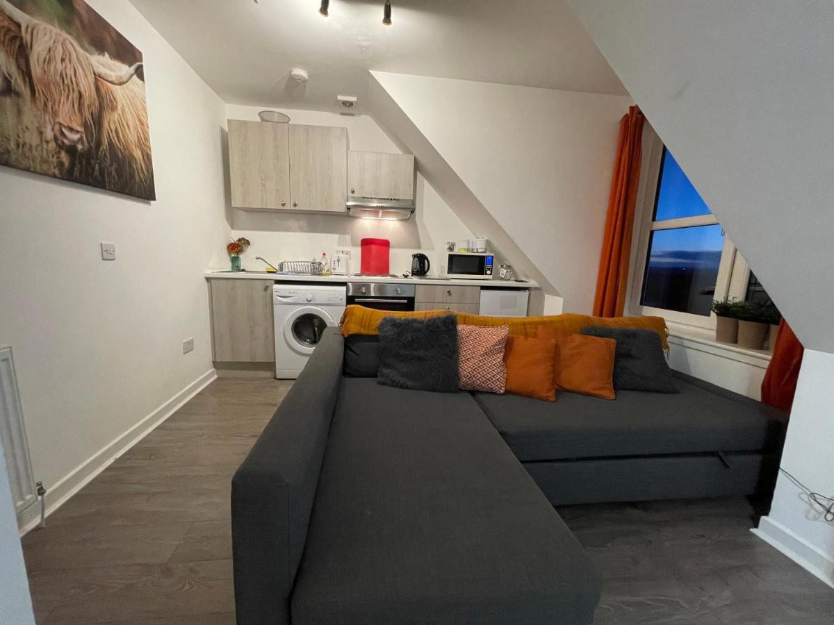 던펌린 Carvetii - Edward House D - 2 Dbl Bed 2Nd Floor Flat 아파트 외부 사진